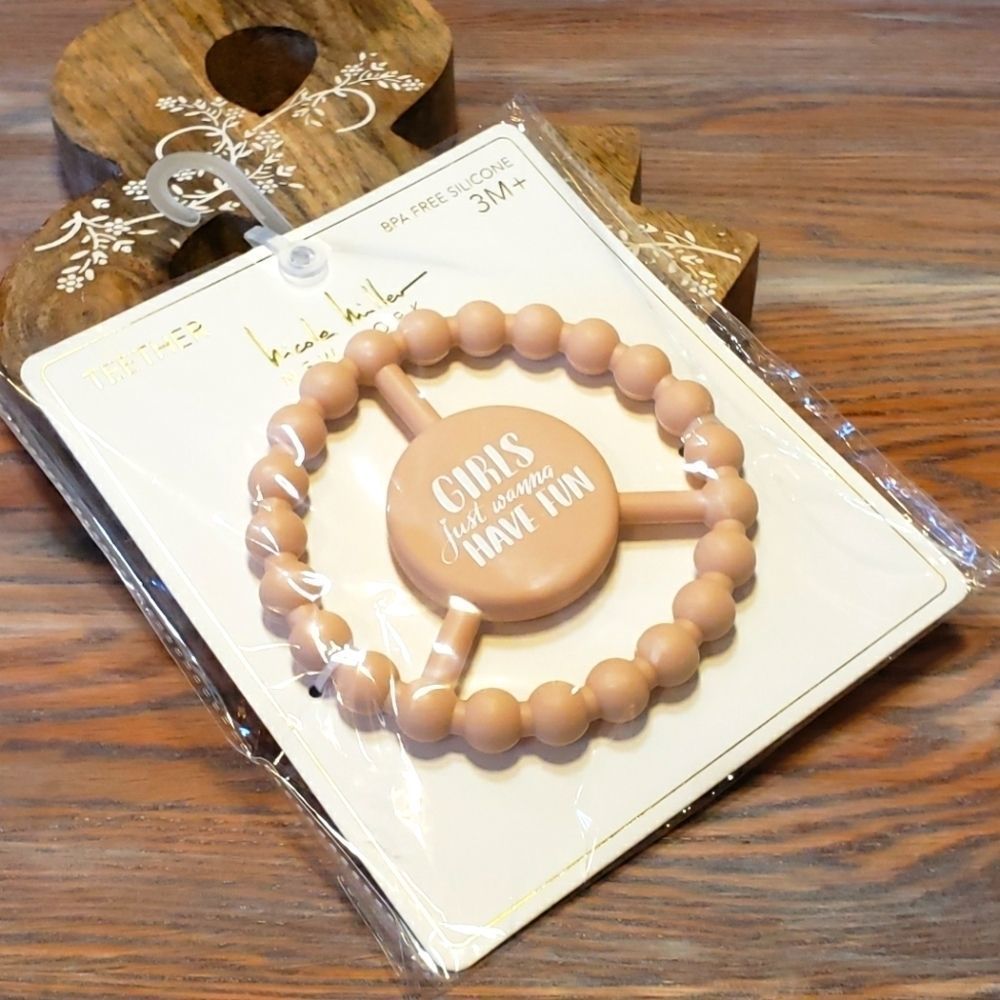 Nicole Miller Baby Teether Ring for 3+ Months in Muted Pink